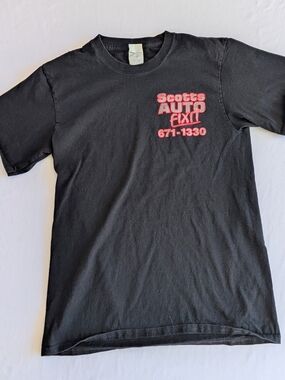 Scotts Auto Fixit Defunct Vintage Business Logo Tee - Small Unisex Crewneck